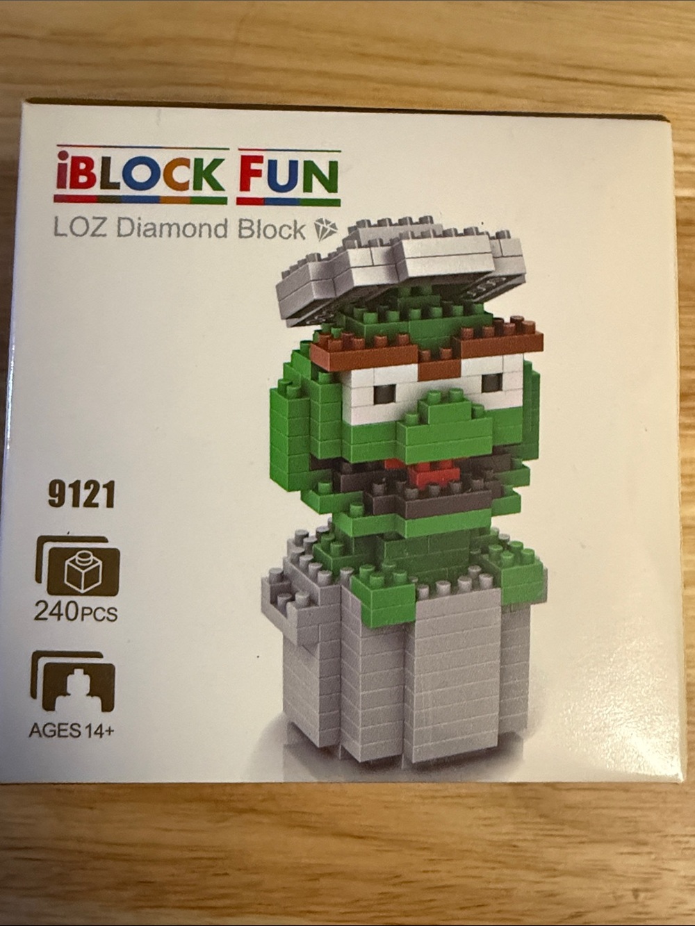 iBlock Fun LOZ Green Trash Can Monster Diamond Block Building Set